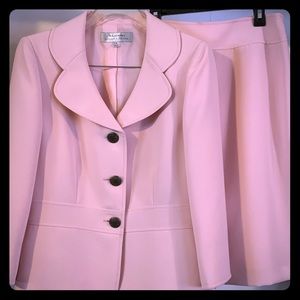 MODERN TAHARI PINK SUIT SET